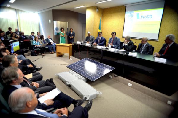 Brasil lança o ProGD Programa de Geração Distribuída com destaque para energia solar